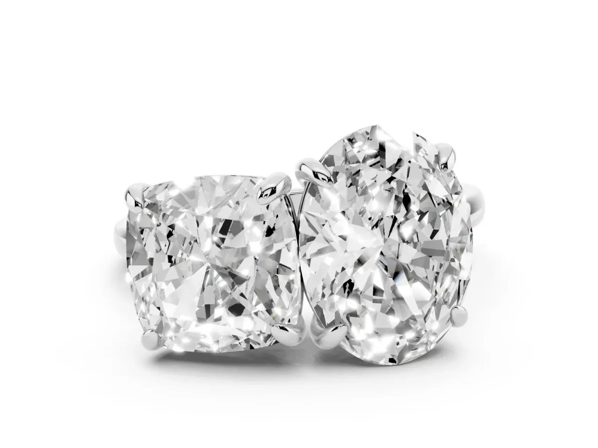 Oval and Cushion Toi Moi Ring with Prong Setting and Plain Band Silver