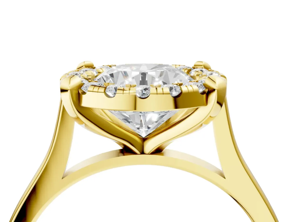 Round Cut Diamond Cluster Halo Solitaire with Four-Prong Setting Yellow gold