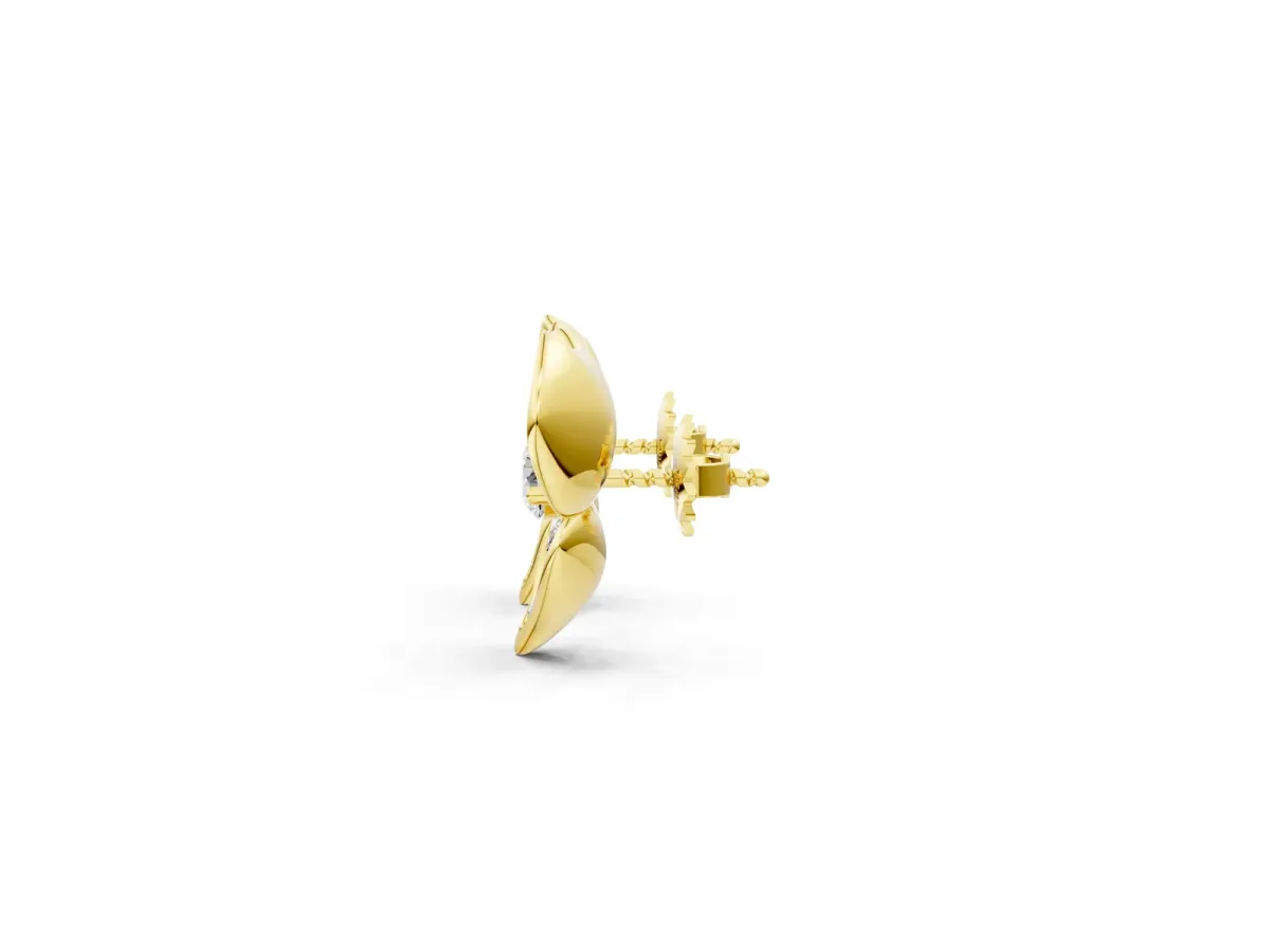 Round Diamond Pavé Flower Stud Earrings Yellow gold