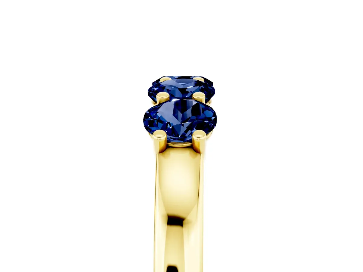 Four-Stone Round Blue Sapphire Prong-Set Band Yellow gold