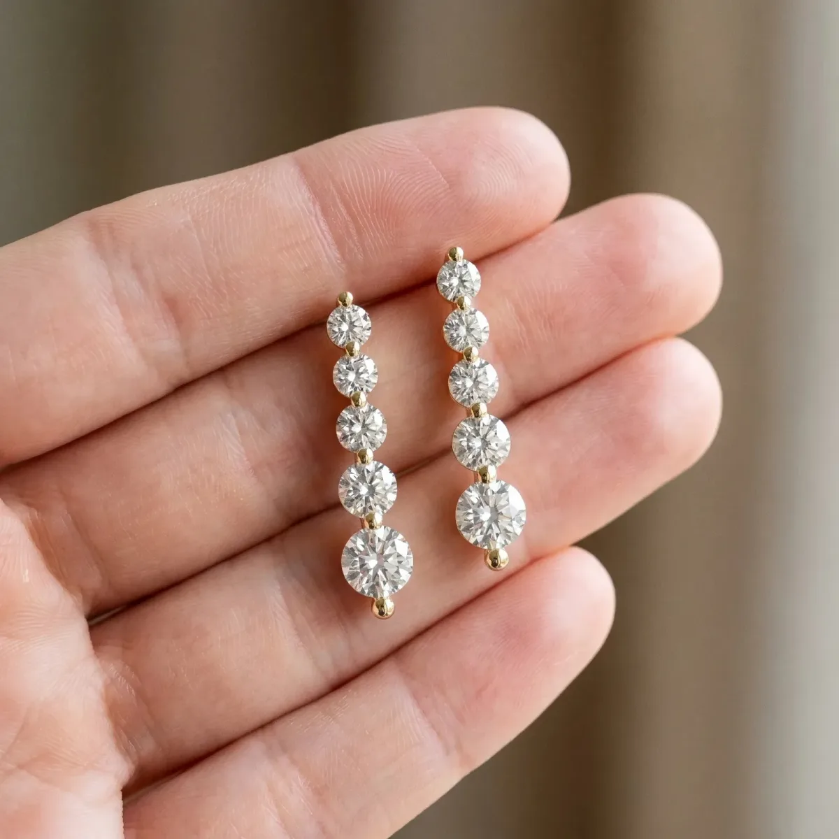 Round Diamond Prong Set Drop Earrings Yellow gold