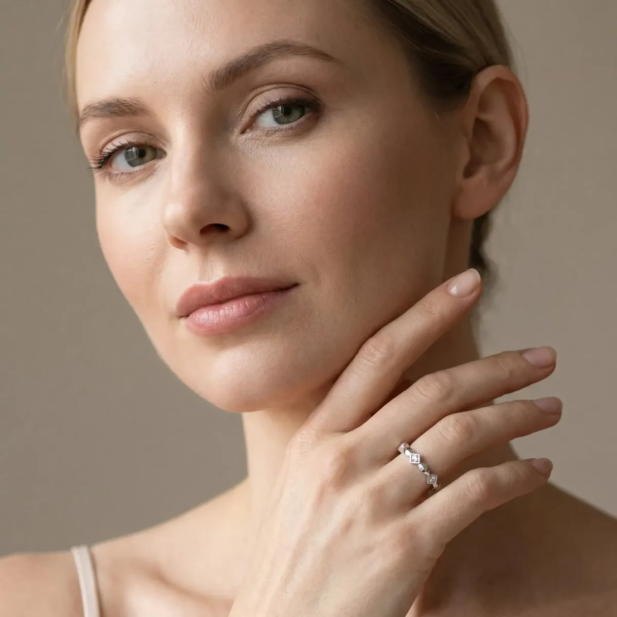 Square Diamond Twist Band with Bezel Setting White gold
