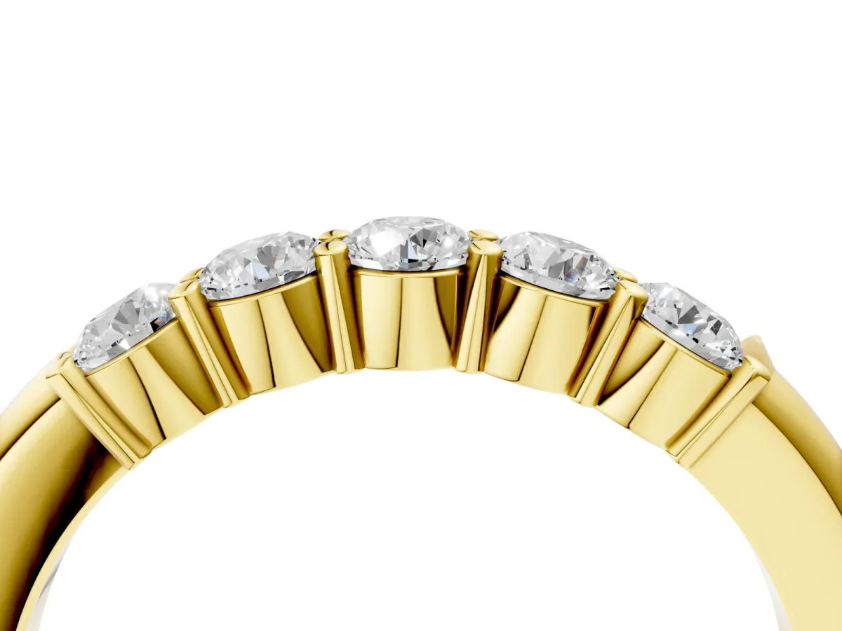 Five-Stone Round Diamond Prong Set Half-Eternity Band Yellow gold