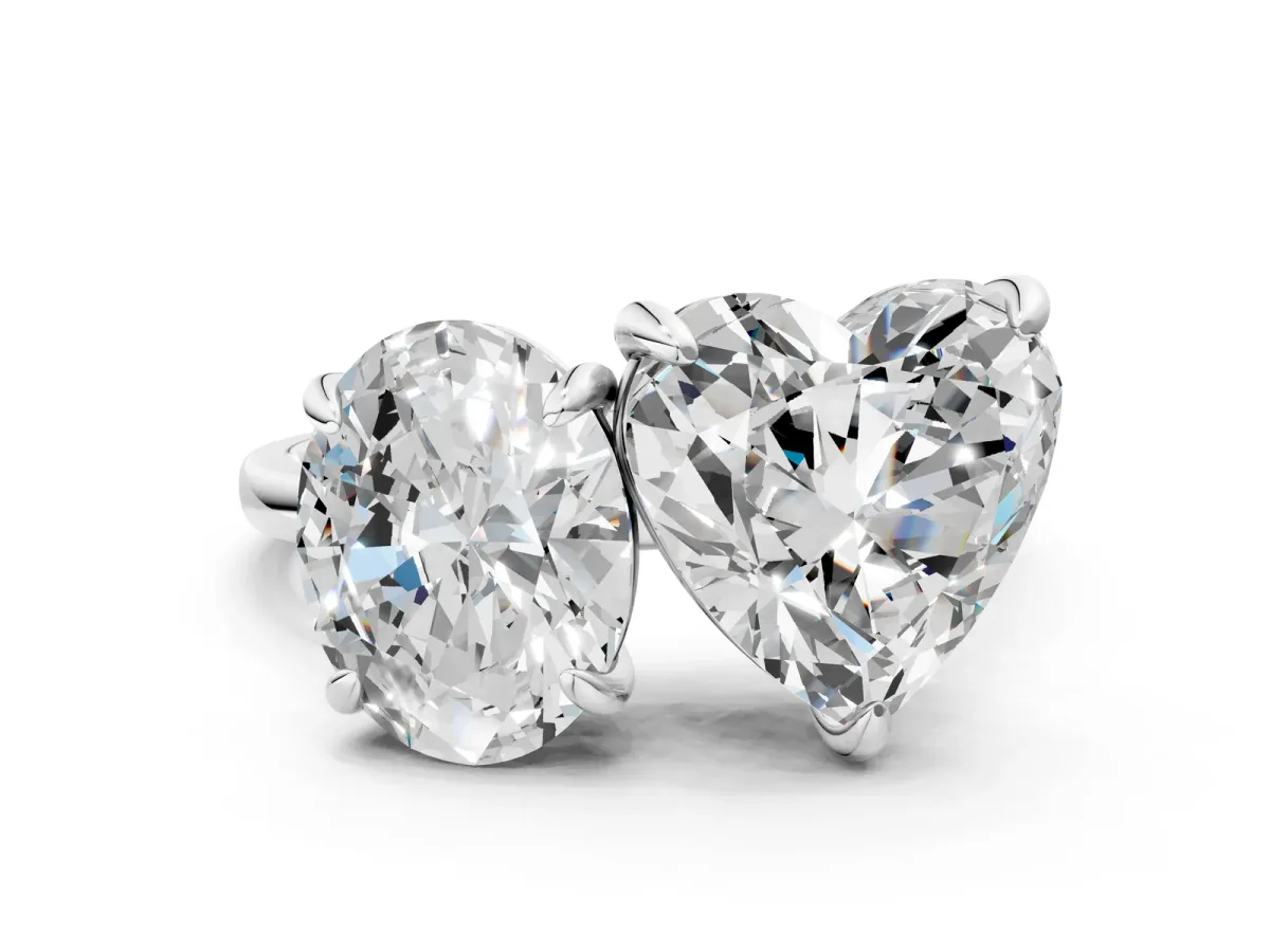 Oval and Heart Toi Moi Ring with Prong Setting and Plain Band Silver