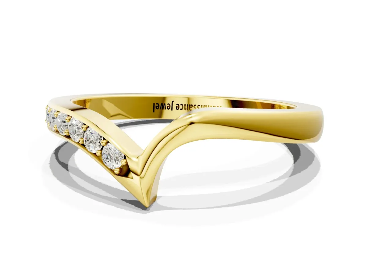 Chevron Diamond Pavé Twist Band Yellow gold