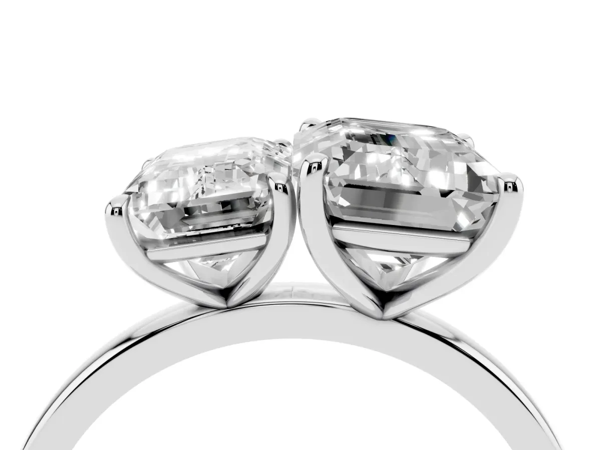 Emerald Cut and Emerald Cut Toi Moi Ring with Prong Setting Platinum