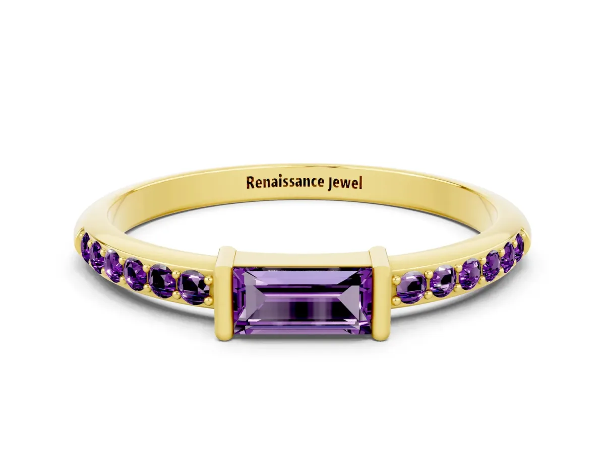 Baguette Amethyst Pavé Band with Bar Setting Yellow gold