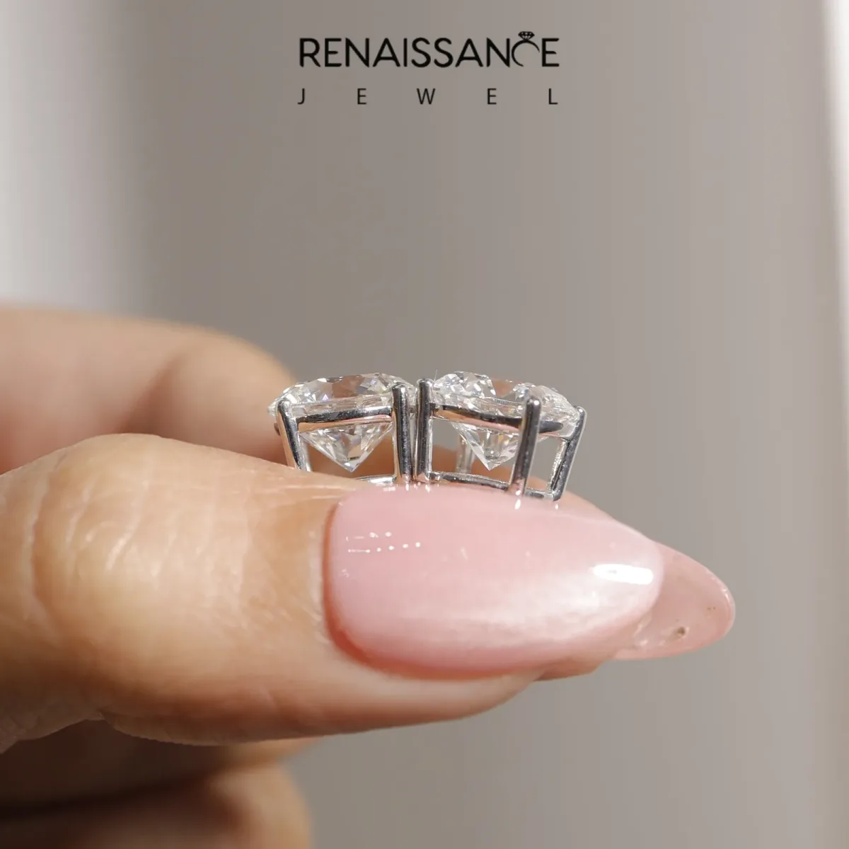Round Cut Diamond Stud Earrings Silver