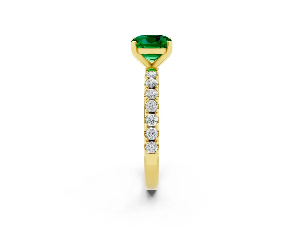 Cushion Cut Emerald Solitaire Pavé Band with Four-Prong Setting Yellow gold