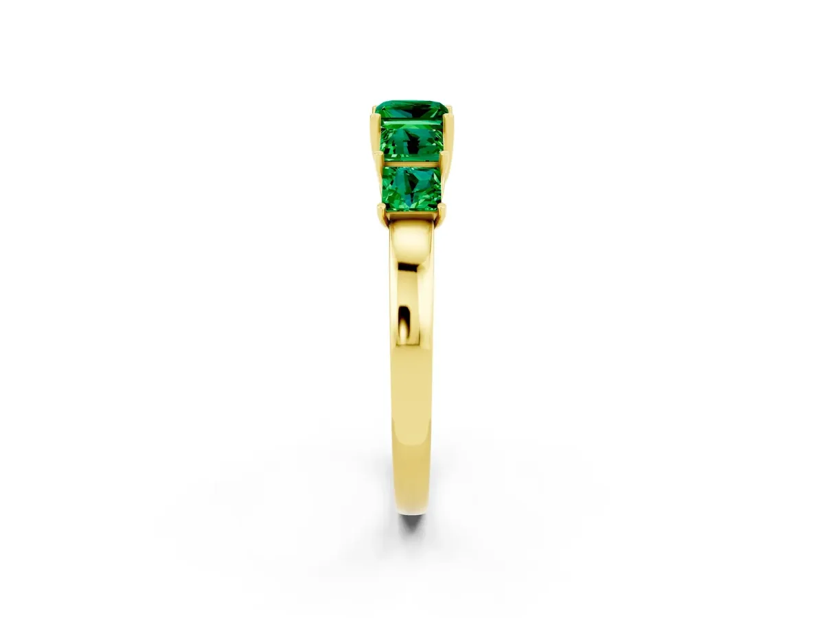 Princess Cut Five-Stone Emerald Ring with Classic Prong Setting Yellow gold
