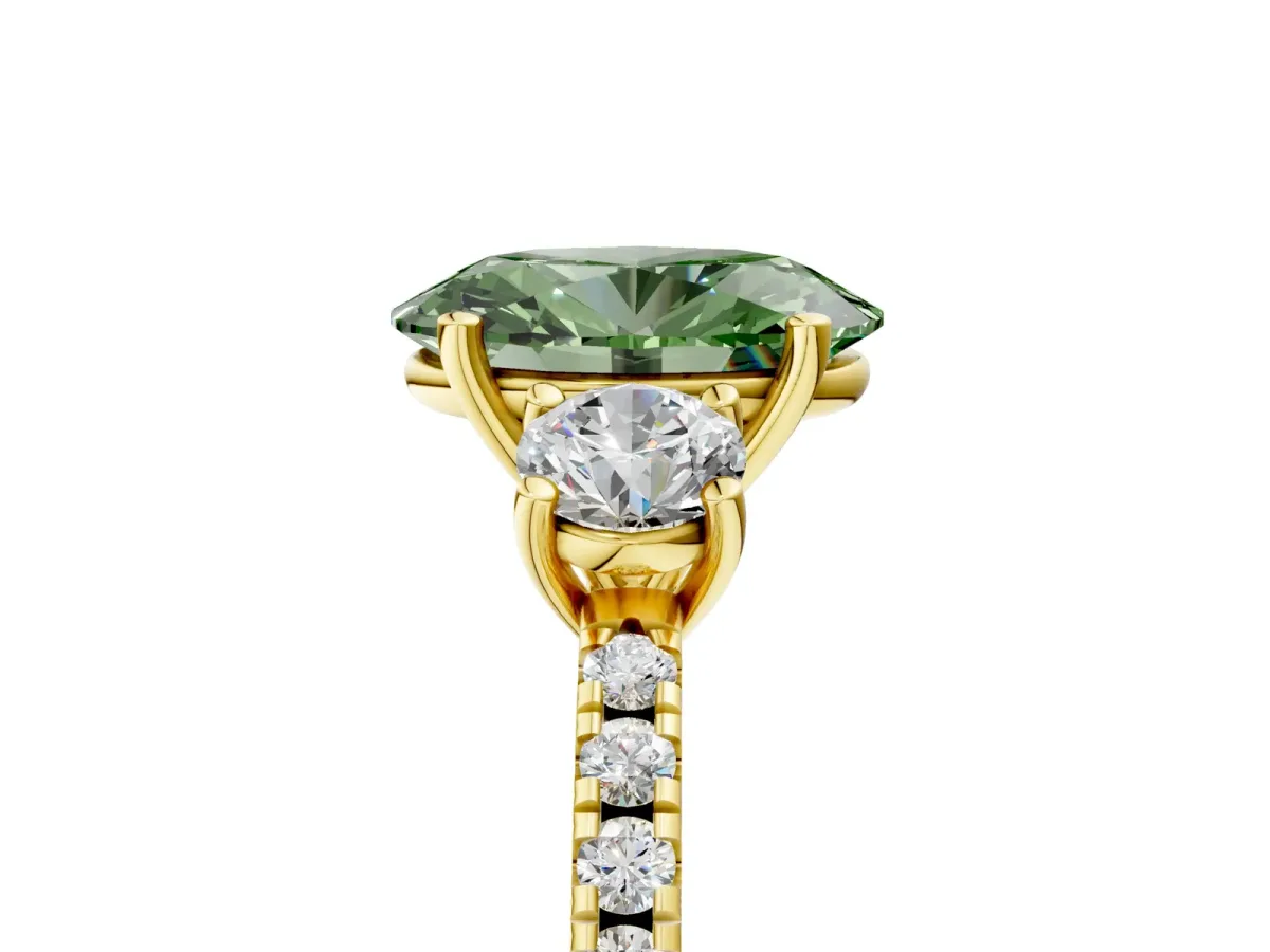 Fancy Green Three-Stone Oval Cut Cut Diamond Pavé Band with Prong Setting Yellow gold
