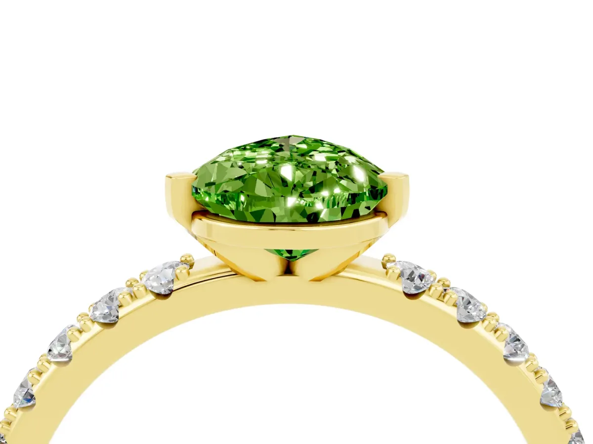 Pear Cut Peridot Solitaire Pavé Band with Four-Prong Setting Yellow gold