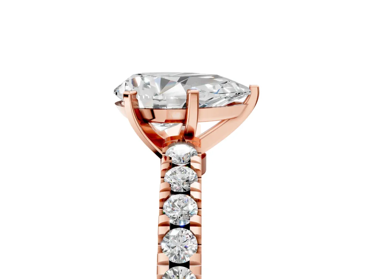 Pear Cut Solitaire Diamond with Pavé Band and Four-Prong Setting Rose gold