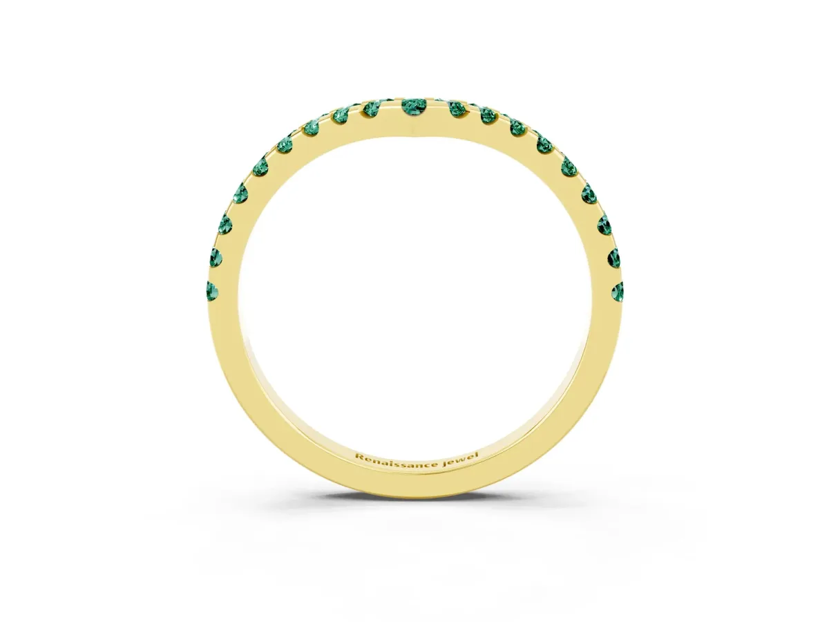 Pavé Round Green Sapphire Chevron Band with Shared Prong Setting Yellow gold