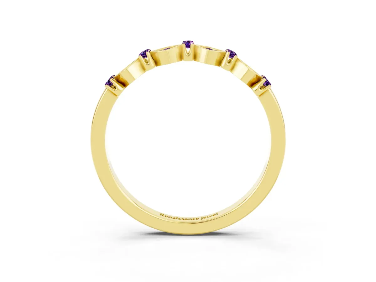 Pavé Cushion Amethyst Cluster Eternity Band with Prong Setting Yellow gold