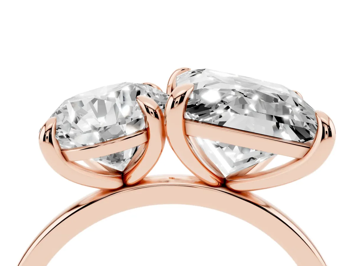 Round and Princess Toi Moi Ring with Prong Setting and Plain Band Rose gold