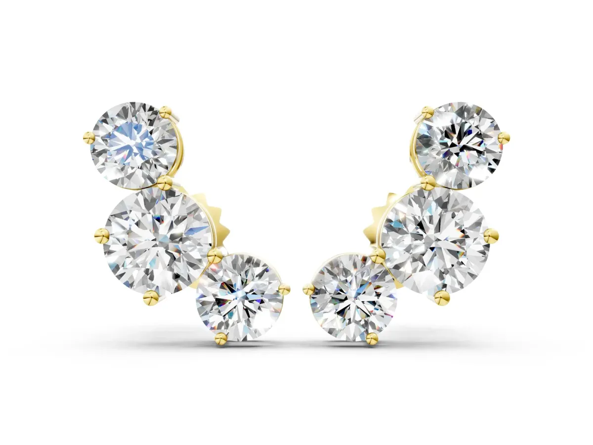 Round Cut Diamond Graduated Three-Stone Stud Earrings Yellow gold