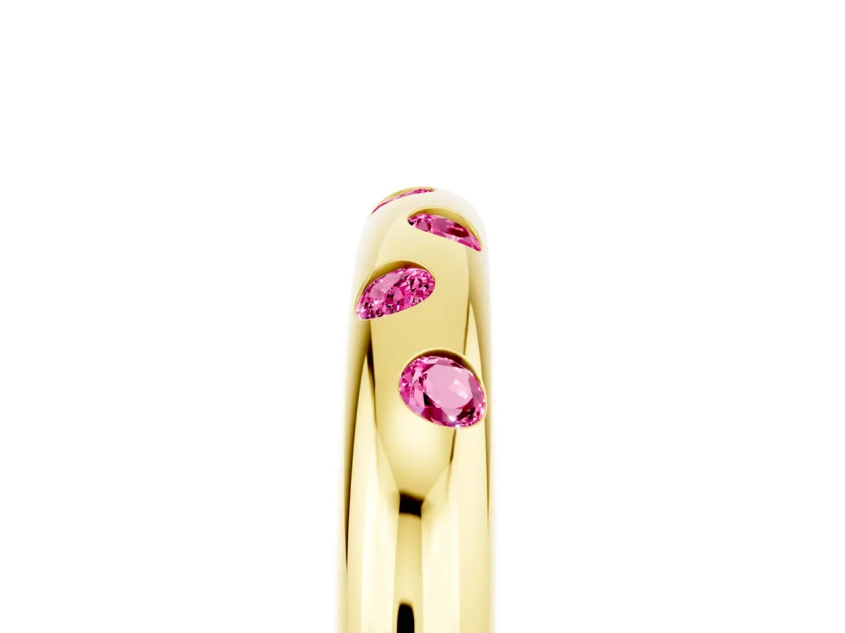 Round Pink Sapphire Flush-Set Comfort Fit Band Yellow gold