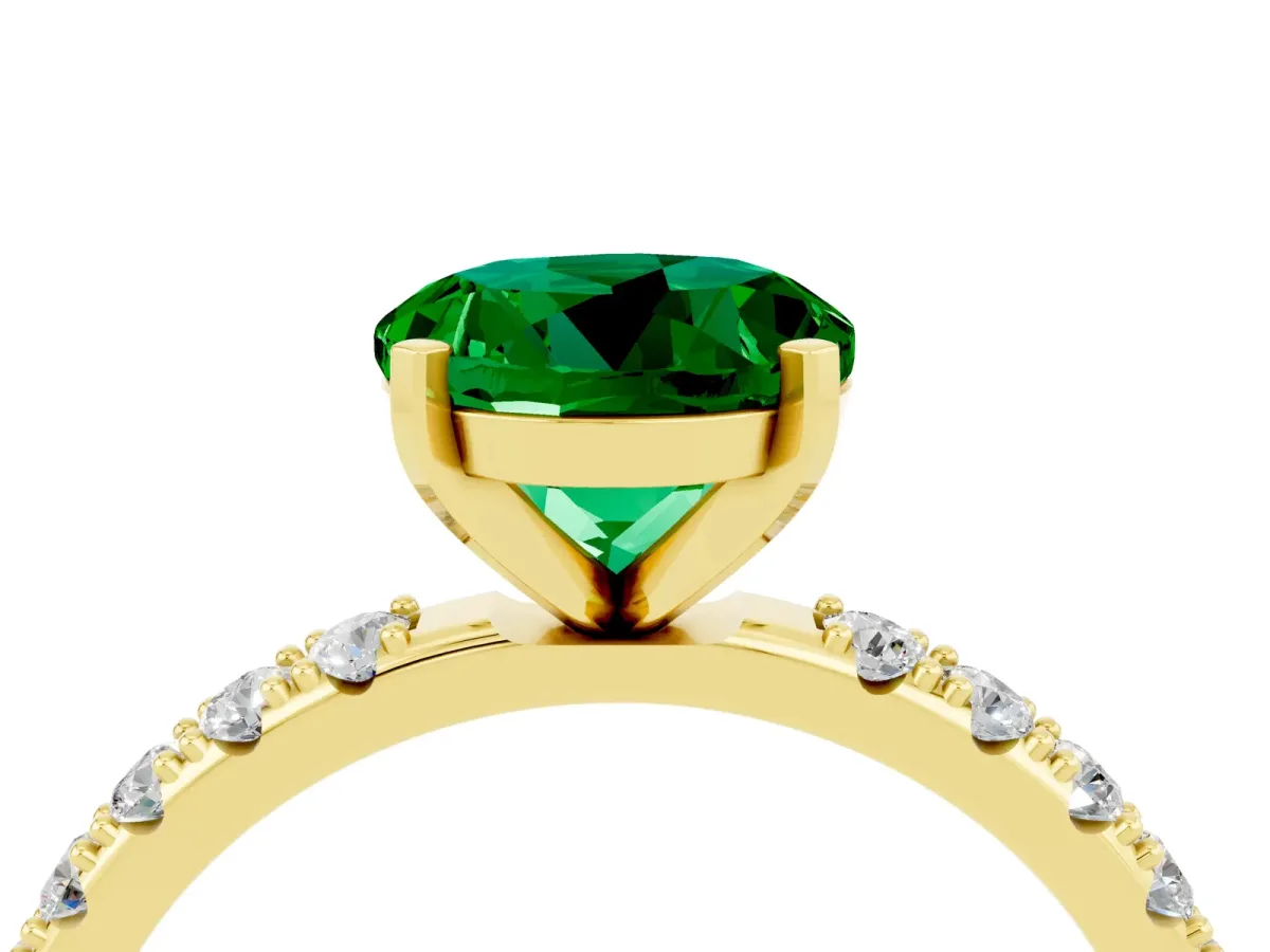 Round Cut Emerald Solitaire Pavé Band with Four-Prong Setting Yellow gold