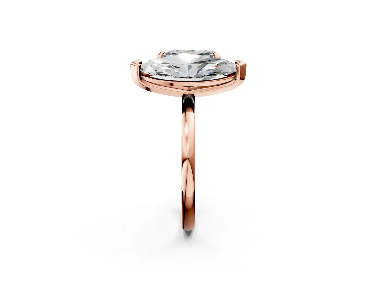 Emerald and Marquise Toi Moi Ring with Prong Setting and Plain Band Rose gold