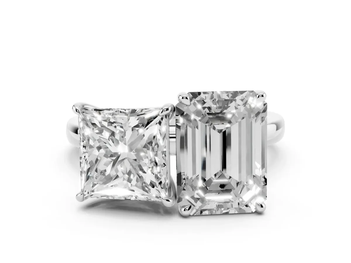 Princess Cut and Emerald Cut Toi Moi Ring with Prong Setting Platinum