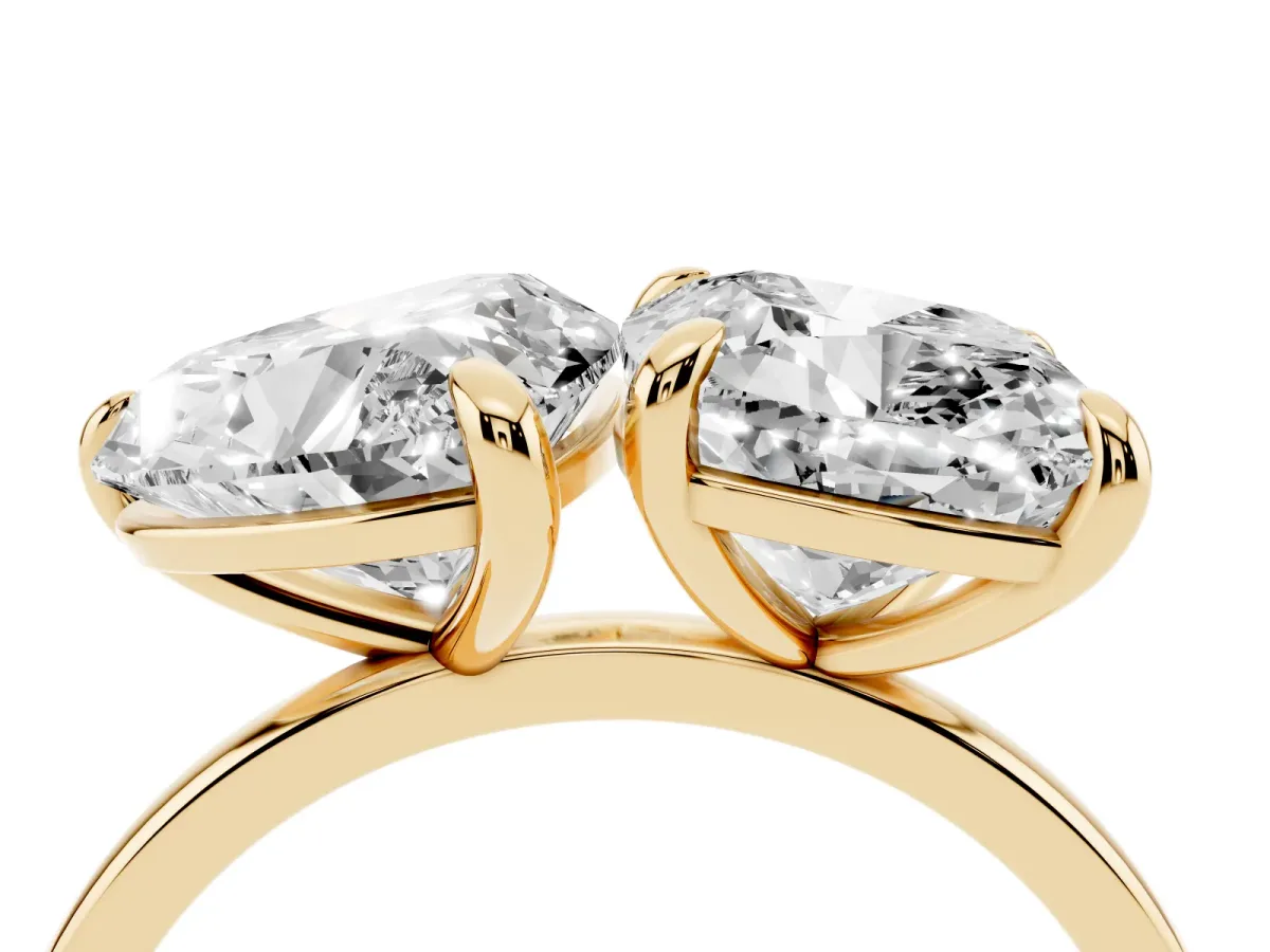 Cushion and Heart Toi Moi Ring with Prong Setting and Plain Band Yellow gold