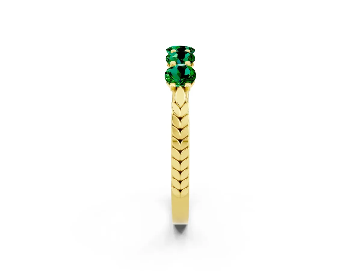 Five-Stone Round Emerald Prong-Set Band Yellow gold