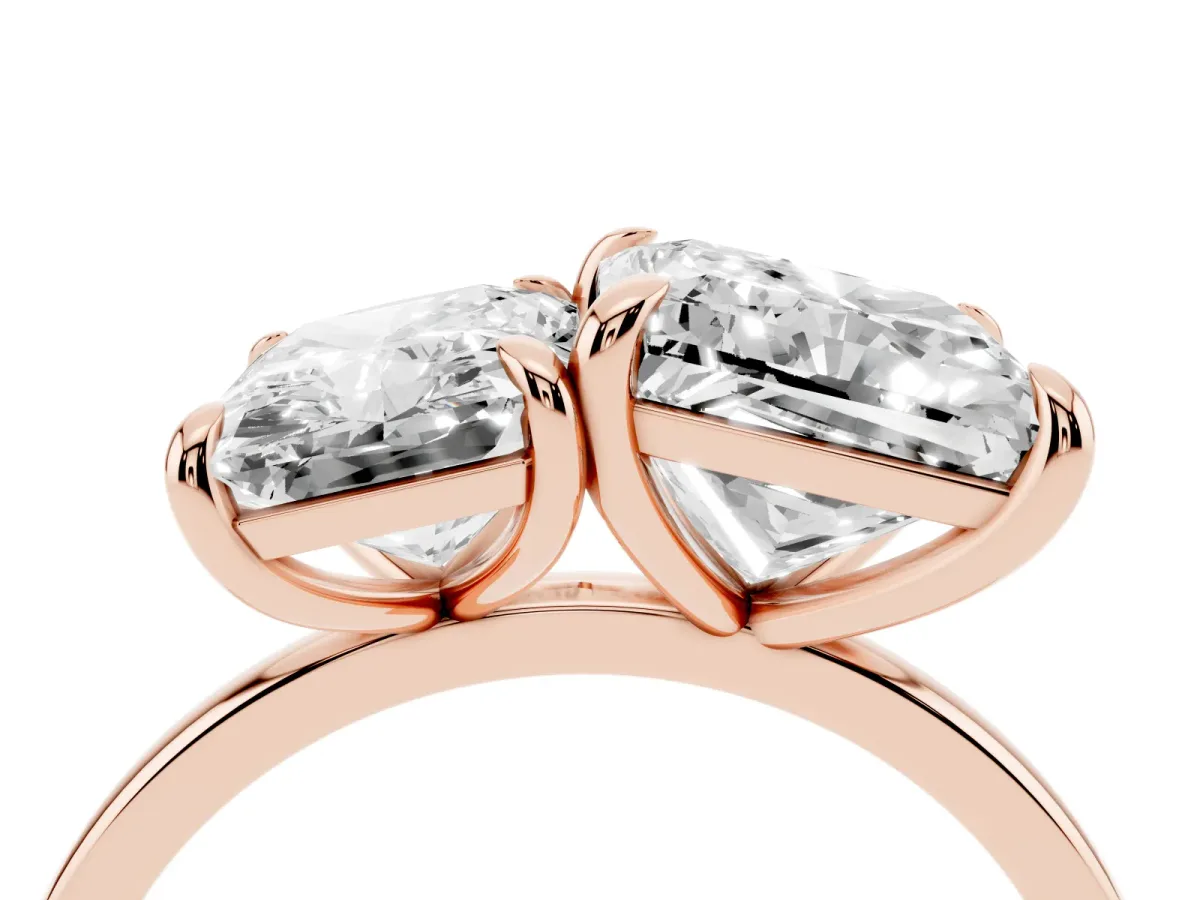 Radiant and Princess Toi Moi Ring with Prong Setting and Plain Band Rose gold