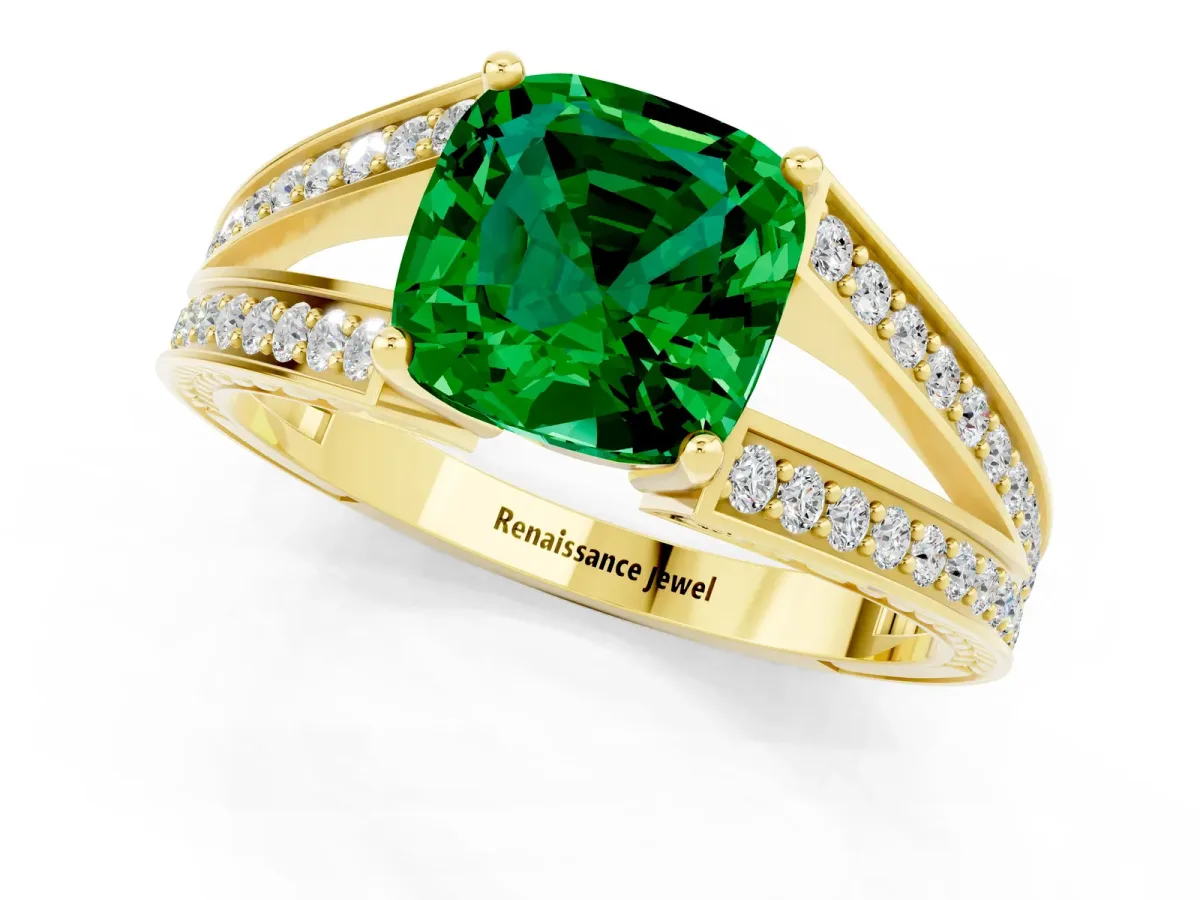 Cushion Cut Emerald Split Shank Ring with Pavé Band and Four-Prong Setting Yellow gold
