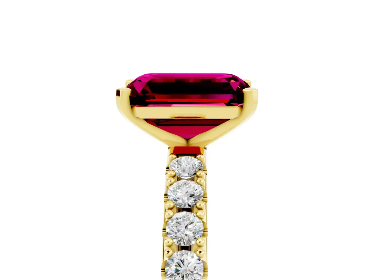 Emerald Cut Garnet Solitaire Pavé Band with Four-Prong Setting Yellow gold