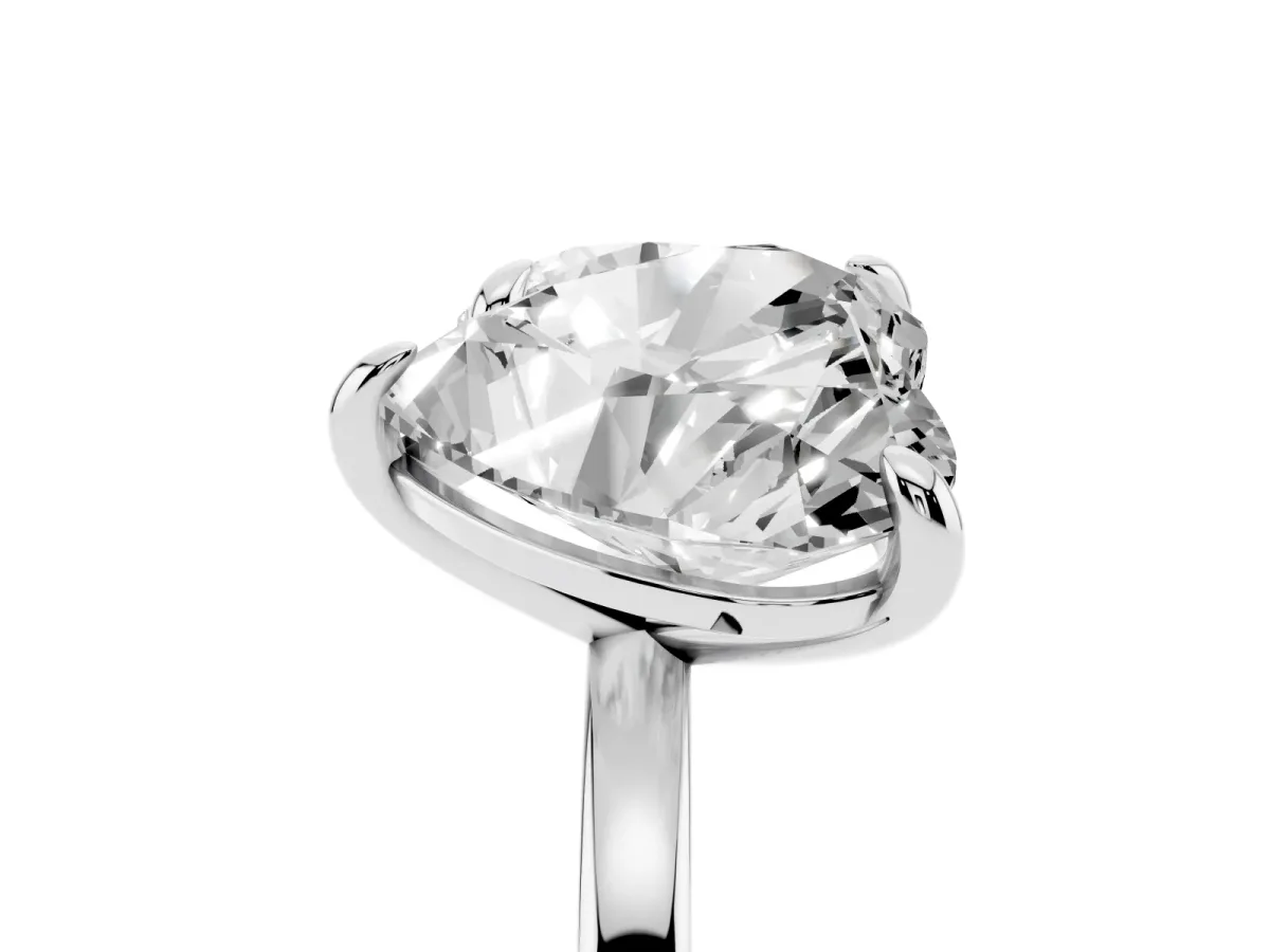 Round and Heart Toi Moi Ring with Prong Setting and Plain Band Platinum