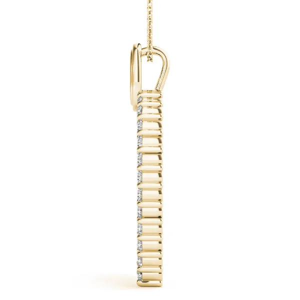 Pavé Round Diamond Heart Pendant with Shared Prong Setting Yellow gold