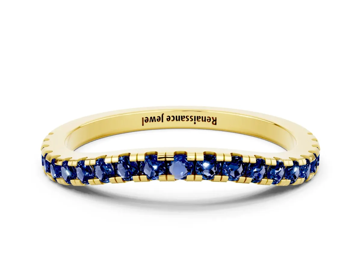 Round Blue Sapphire Pavé Half Eternity Band with Shared Prong Setting Yellow gold