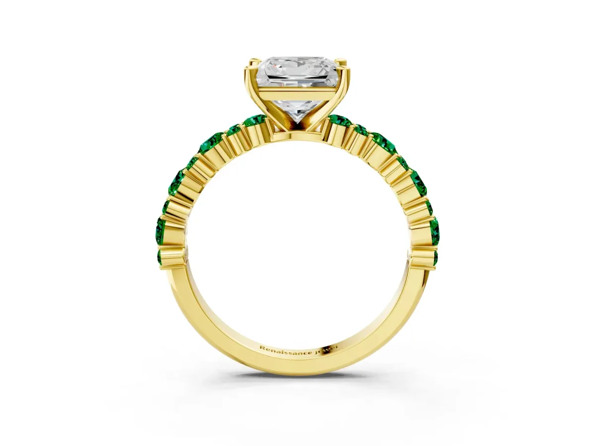 Princess Cut Diamond Side Stone Solitaire Ring with Round Emerald and Four-Prong Setting Yellow gold