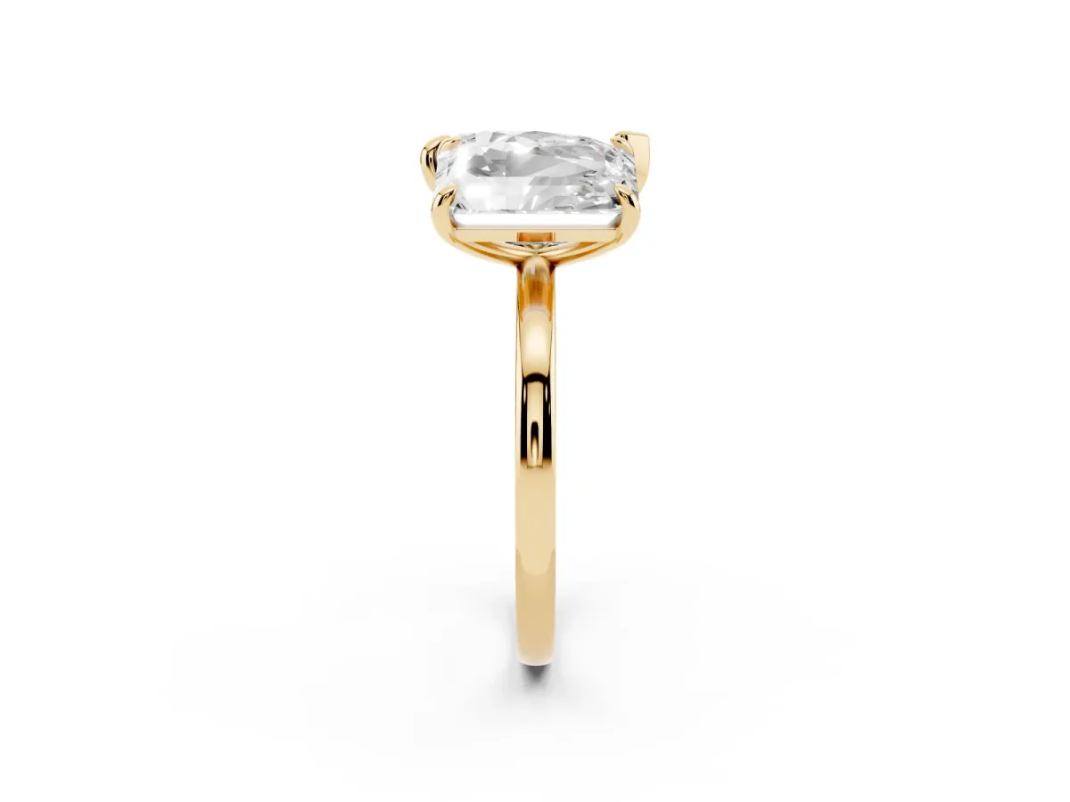 Pear and Radiant Toi Moi Ring with Prong Setting and Plain Band Yellow gold