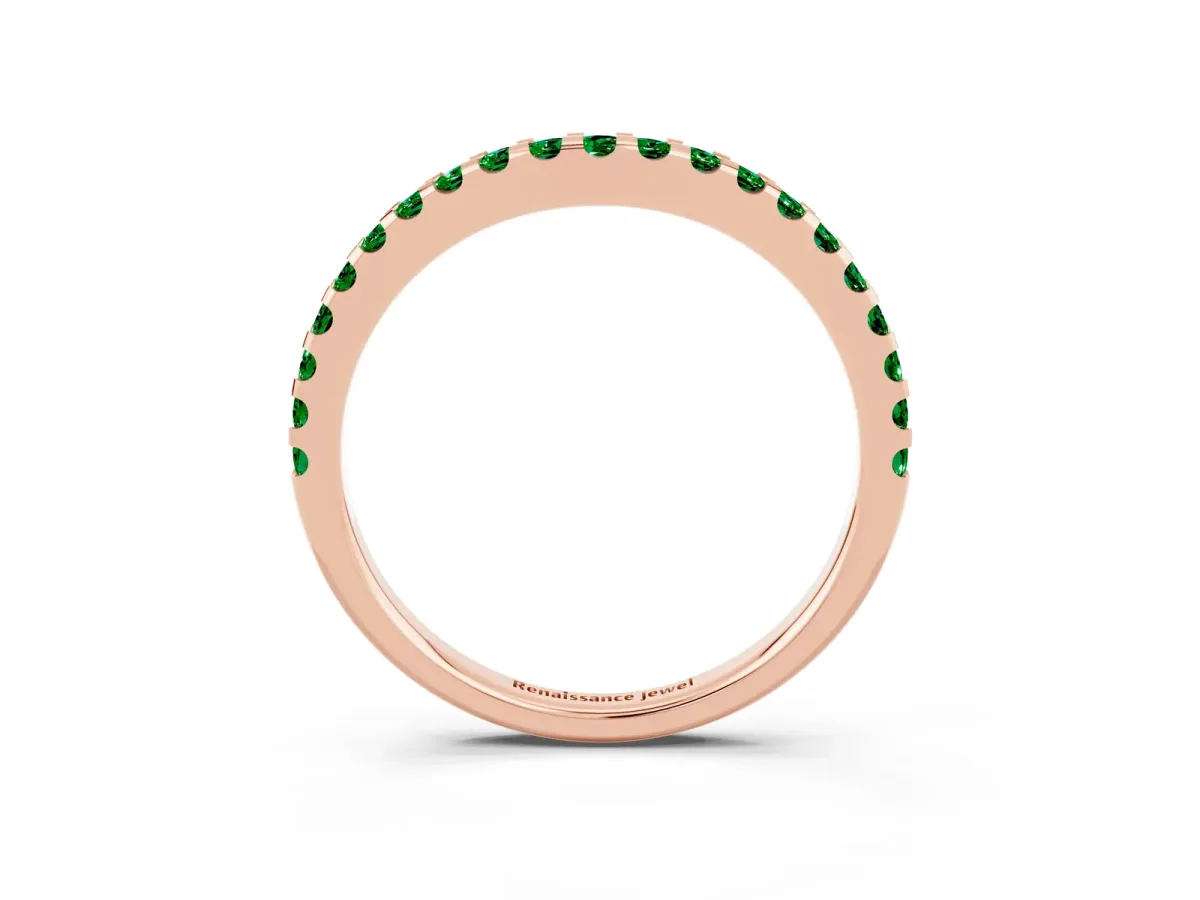 Round Emerald Pavé Curved Wedding Band Rose gold