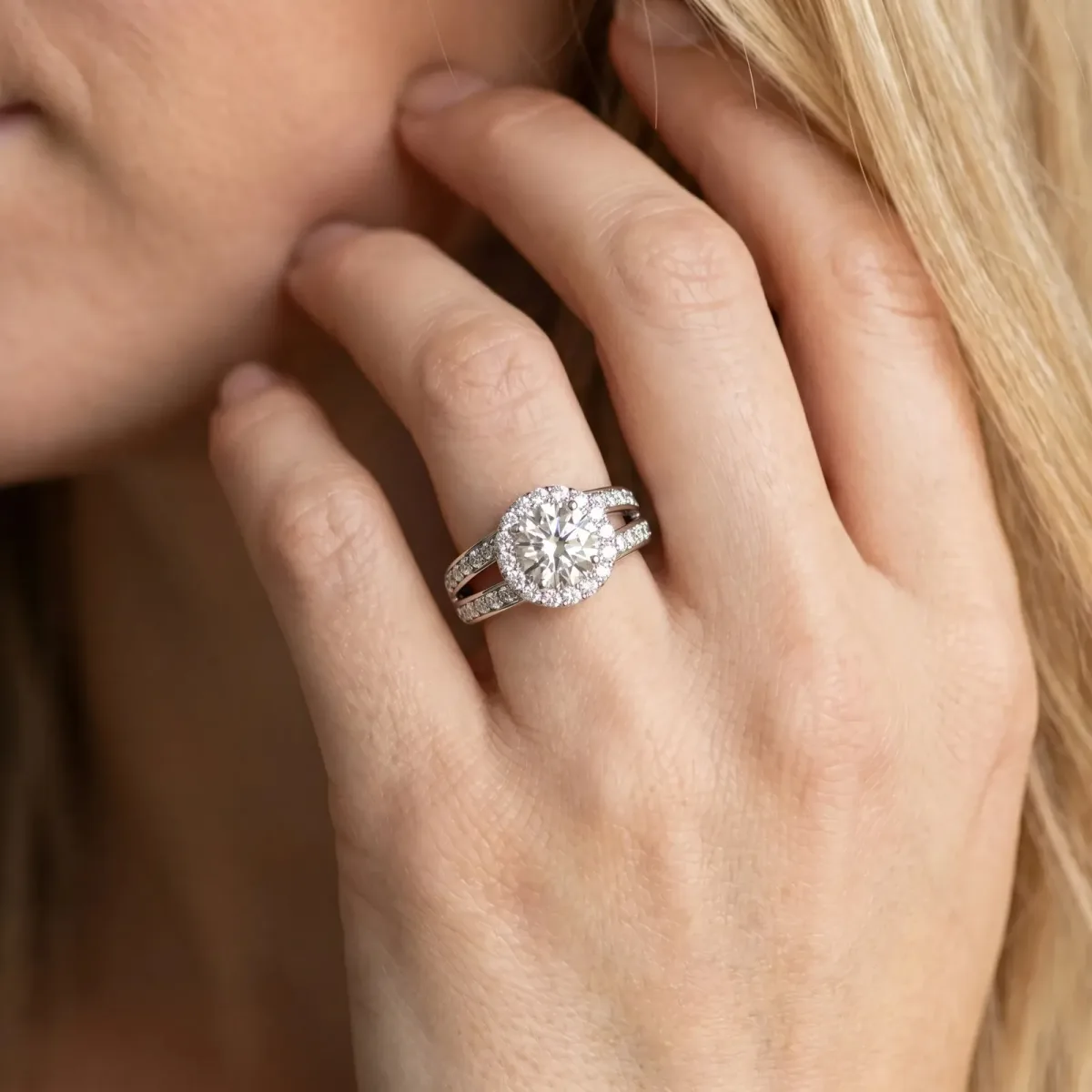Asscher Cut Diamond Halo Ring with Split Shank Pavé Band and Four-Prong Setting Platinum