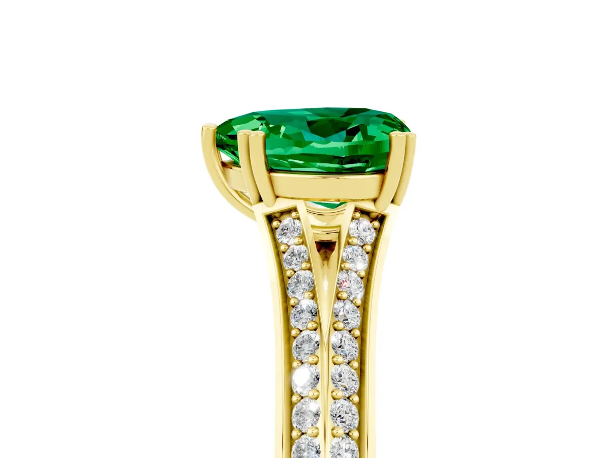 Heart Cut Emerald Split Shank Engagement Ring with Pavé Band Yellow gold