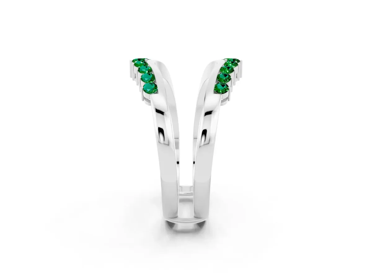 Round Emerald Chevron Contour Band with Prong Setting White gold