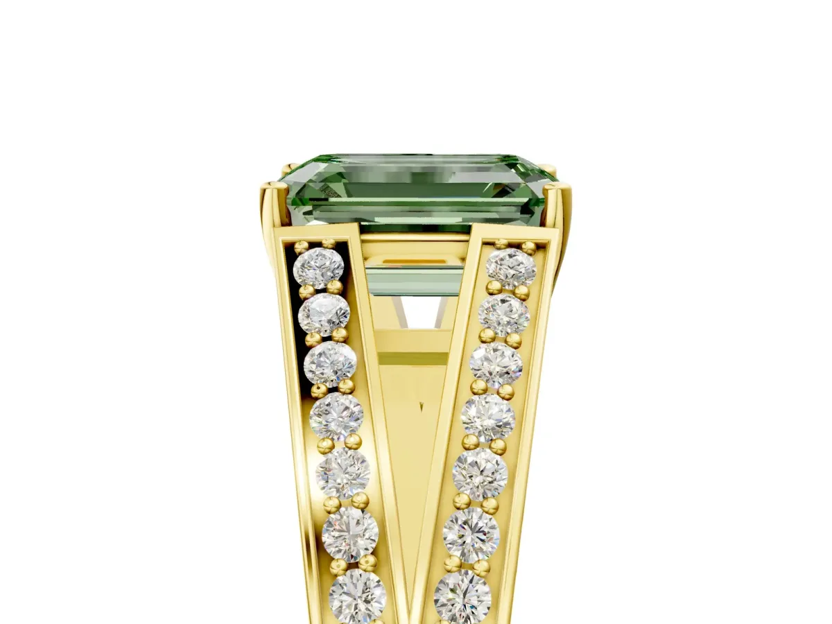 Fancy Green Emerald Cut Diamond Split Shank Ring with Pavé Band and Four-Prong Setting Yellow gold