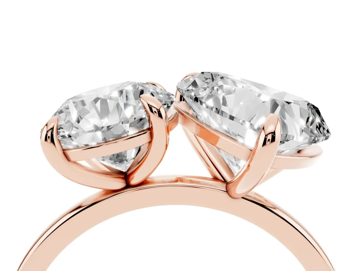 Round and Heart Toi Moi Ring with Prong Setting and Plain Band Rose gold