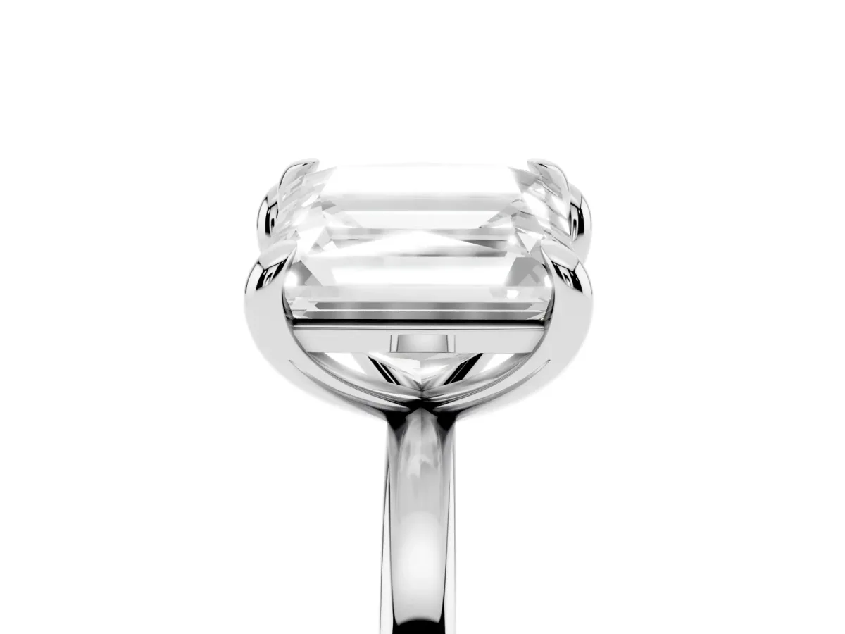 Emerald and Princess Toi Moi Ring with Prong Setting and Plain Band Silver