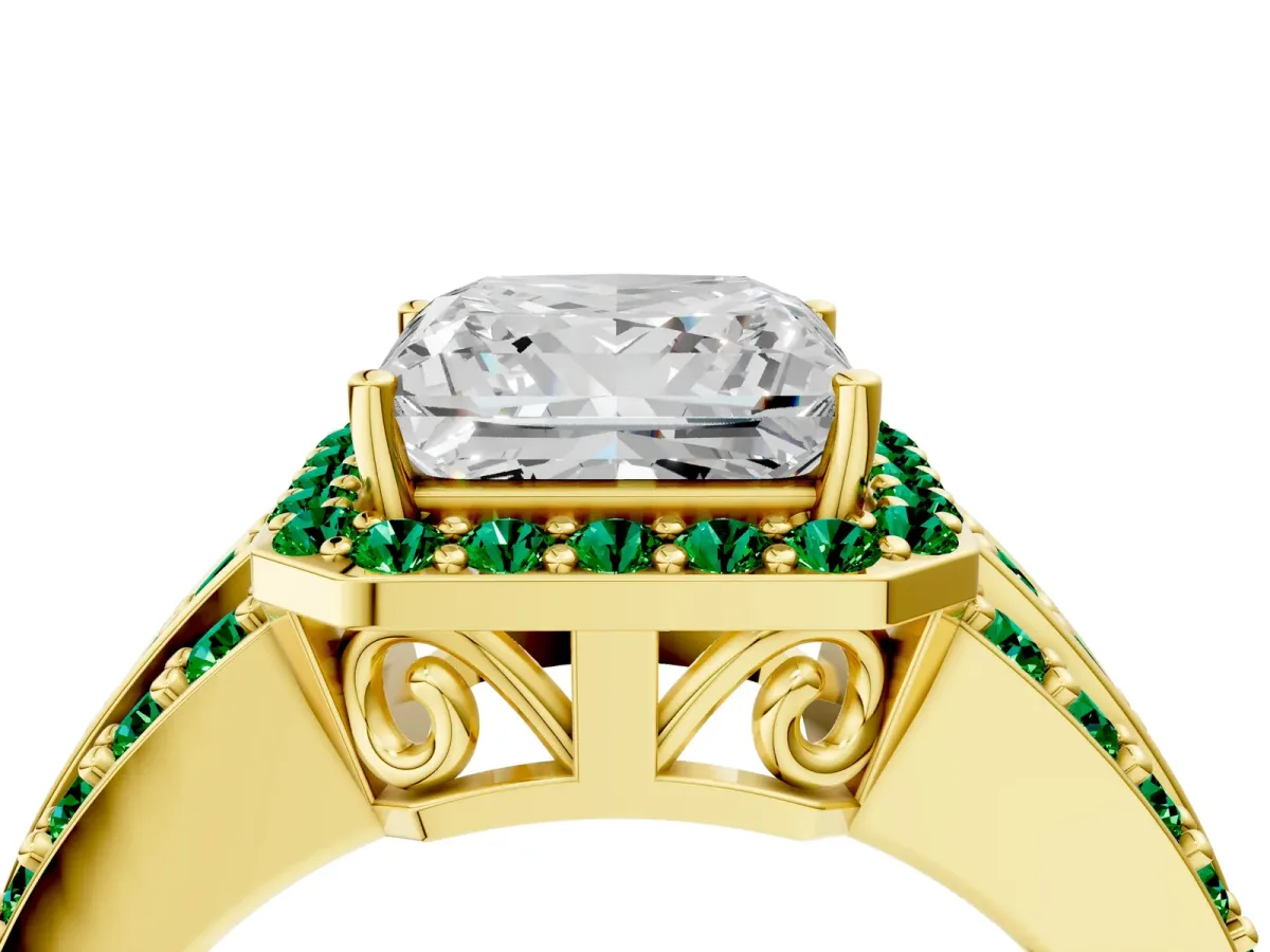 Princess Cut Halo Diamond Ring with Round Emerald Split Shank and Prong Setting Yellow gold