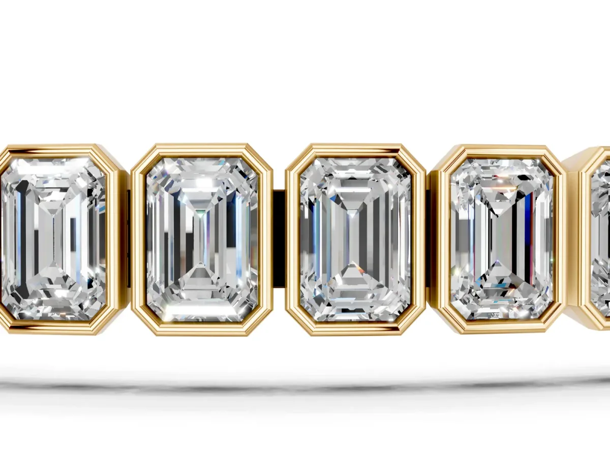 Emerald Cut Diamond Tennis Bracelet with Bezel Setting Yellow gold