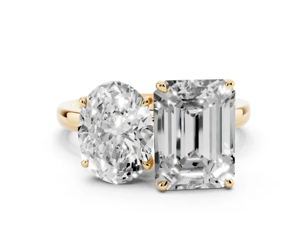 Oval Cut and Emerald Cut Toi Moi Ring with Prong Setting Yellow gold