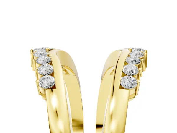 Round Diamond Chevron Contour Band with Prong Setting Yellow gold