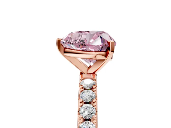 Fancy Pink Heart Cut Diamond Solitaire Pavé Band with Four-Prong Setting Rose gold