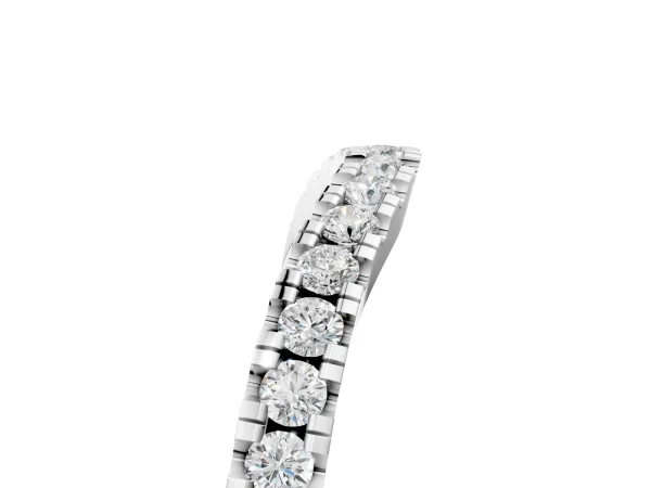 Round Diamond Pavé Curved Band with Shared Prong Setting White gold
