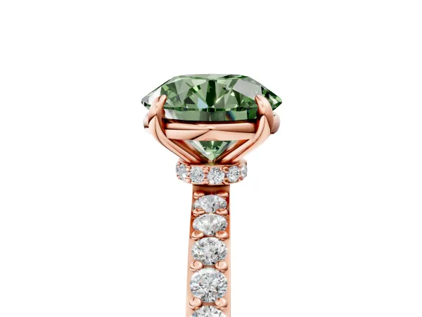 Fancy Green Round Cut Diamond Solitaire Engagement Ring with Pavé Band and Four-Prong Setting Rose gold