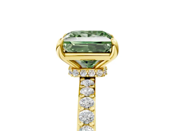 Fancy Green Princess Cut Diamond Solitaire Engagement Ring with Pavé Band and Four-Prong Setting Yellow gold